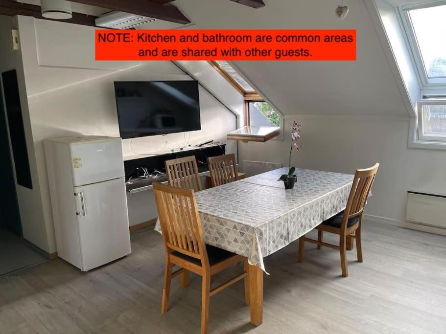 Lillehammer Guest House With Common Bath And Kitchen Esterno foto